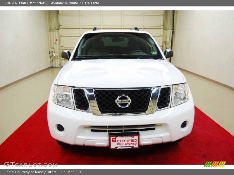 Avalanche White / Cafe Latte 2009 Nissan Pathfinder S