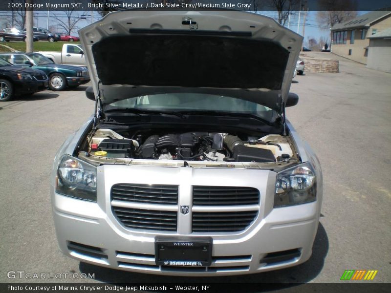 Bright Silver Metallic / Dark Slate Gray/Medium Slate Gray 2005 Dodge Magnum SXT