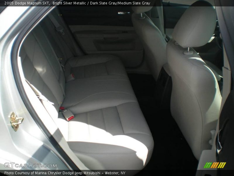 Bright Silver Metallic / Dark Slate Gray/Medium Slate Gray 2005 Dodge Magnum SXT