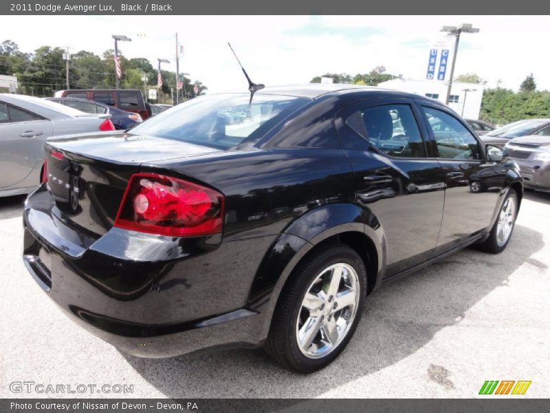 Black / Black 2011 Dodge Avenger Lux