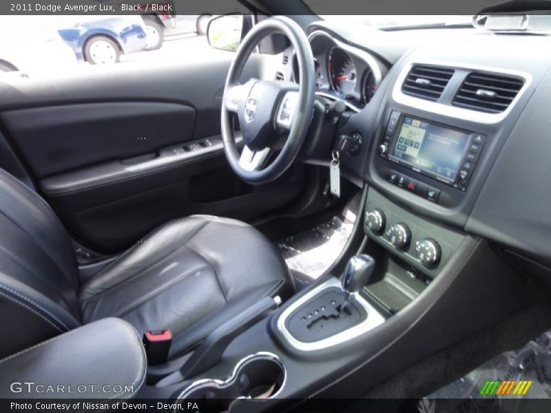 Black / Black 2011 Dodge Avenger Lux