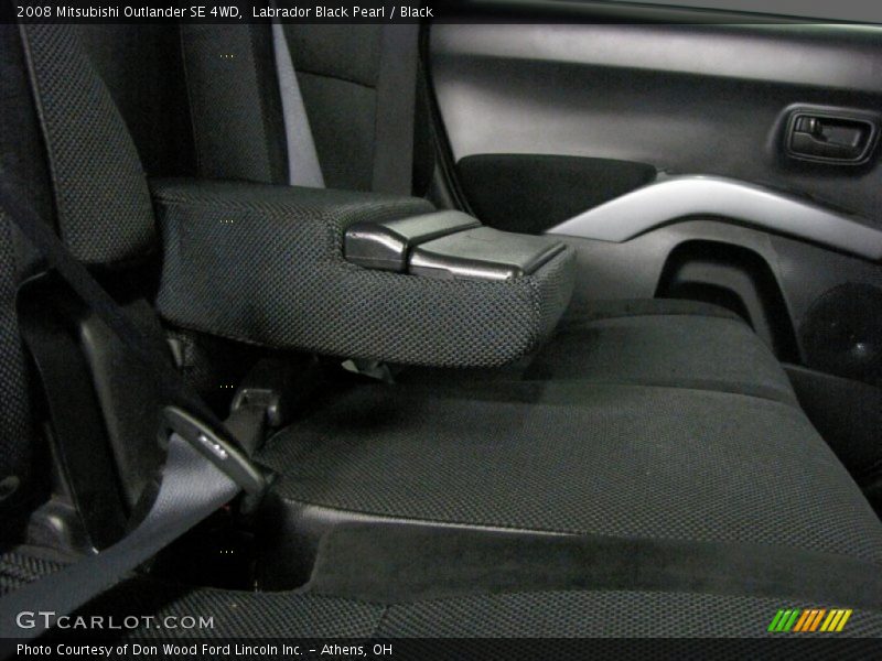 Labrador Black Pearl / Black 2008 Mitsubishi Outlander SE 4WD