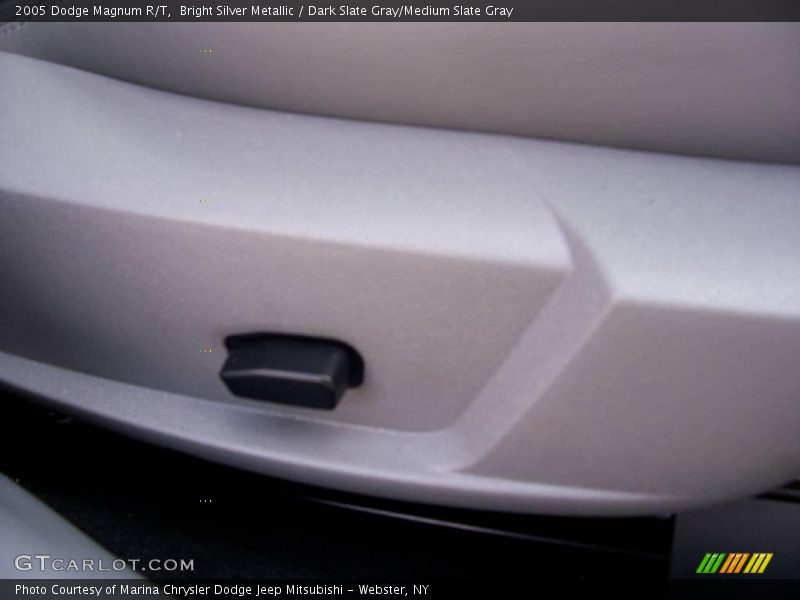 Bright Silver Metallic / Dark Slate Gray/Medium Slate Gray 2005 Dodge Magnum R/T