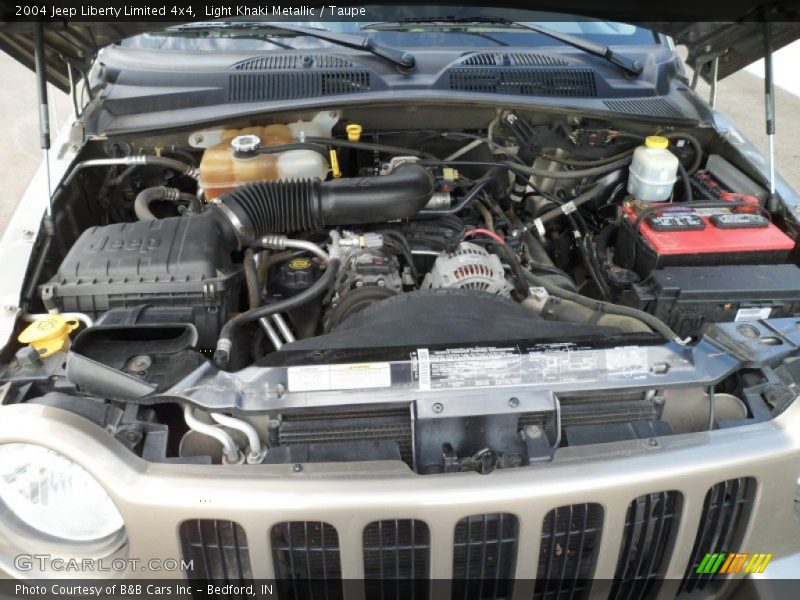 Light Khaki Metallic / Taupe 2004 Jeep Liberty Limited 4x4