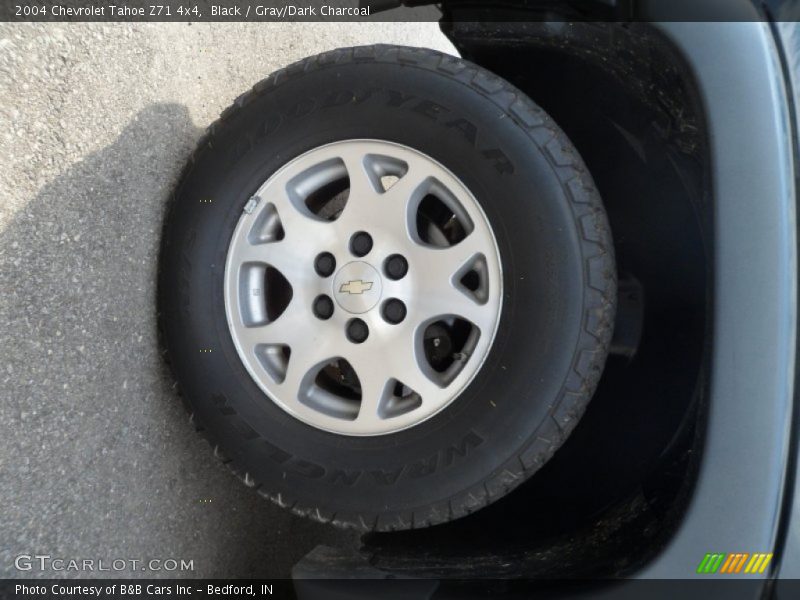 Black / Gray/Dark Charcoal 2004 Chevrolet Tahoe Z71 4x4