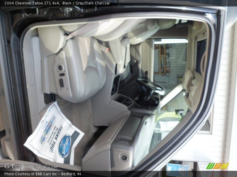 Black / Gray/Dark Charcoal 2004 Chevrolet Tahoe Z71 4x4