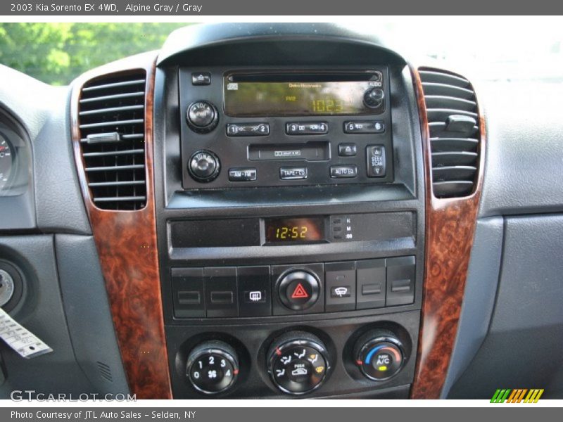 Alpine Gray / Gray 2003 Kia Sorento EX 4WD