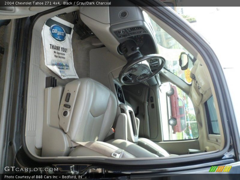Black / Gray/Dark Charcoal 2004 Chevrolet Tahoe Z71 4x4