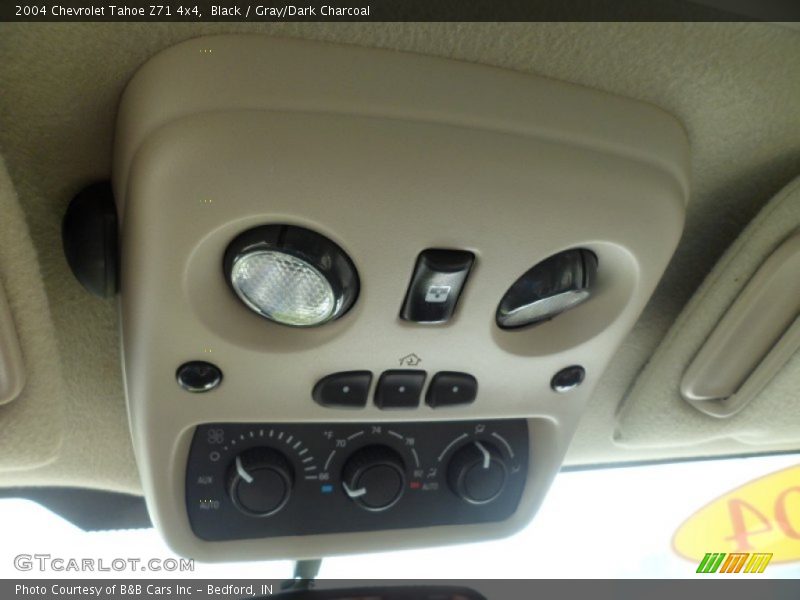 Black / Gray/Dark Charcoal 2004 Chevrolet Tahoe Z71 4x4