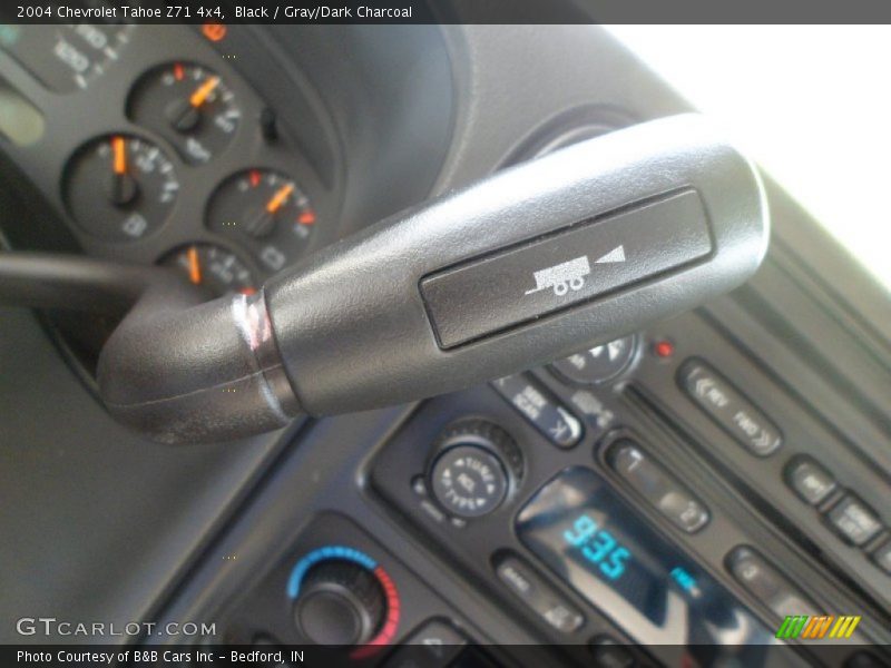 Black / Gray/Dark Charcoal 2004 Chevrolet Tahoe Z71 4x4