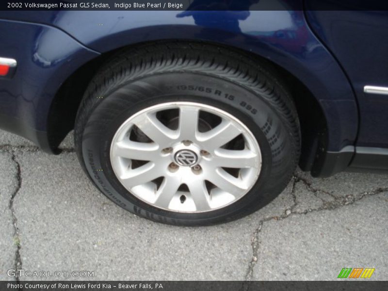 Indigo Blue Pearl / Beige 2002 Volkswagen Passat GLS Sedan