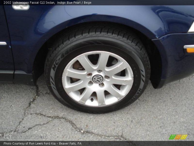 Indigo Blue Pearl / Beige 2002 Volkswagen Passat GLS Sedan
