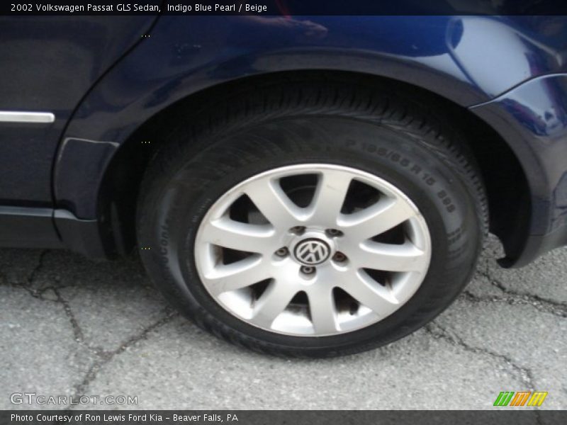 Indigo Blue Pearl / Beige 2002 Volkswagen Passat GLS Sedan