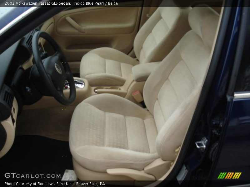Indigo Blue Pearl / Beige 2002 Volkswagen Passat GLS Sedan
