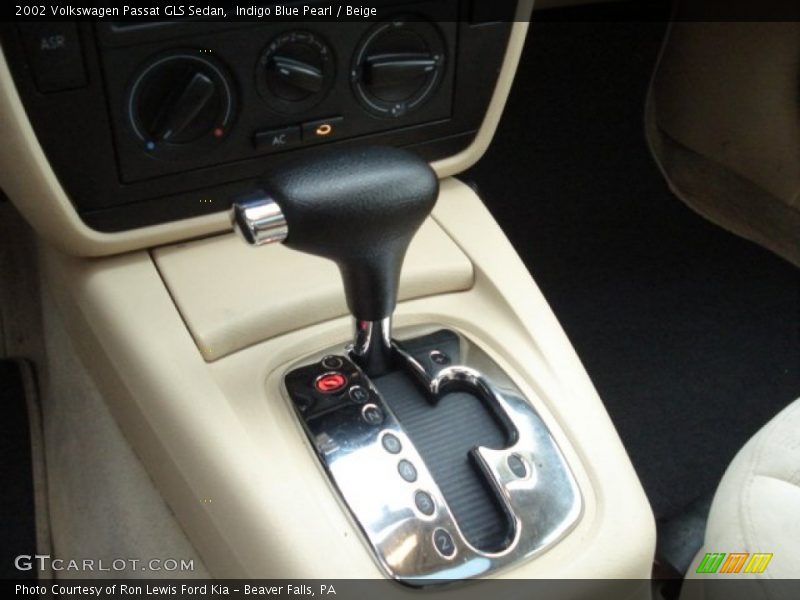 Indigo Blue Pearl / Beige 2002 Volkswagen Passat GLS Sedan