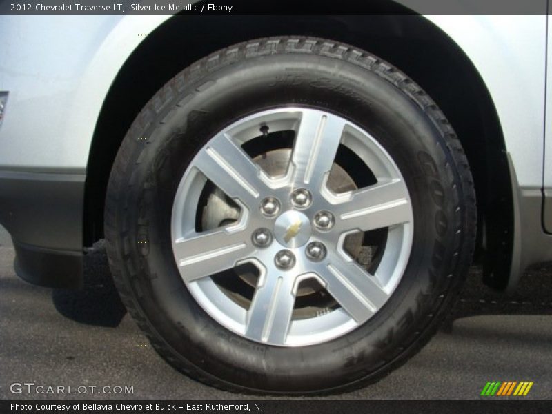 Silver Ice Metallic / Ebony 2012 Chevrolet Traverse LT