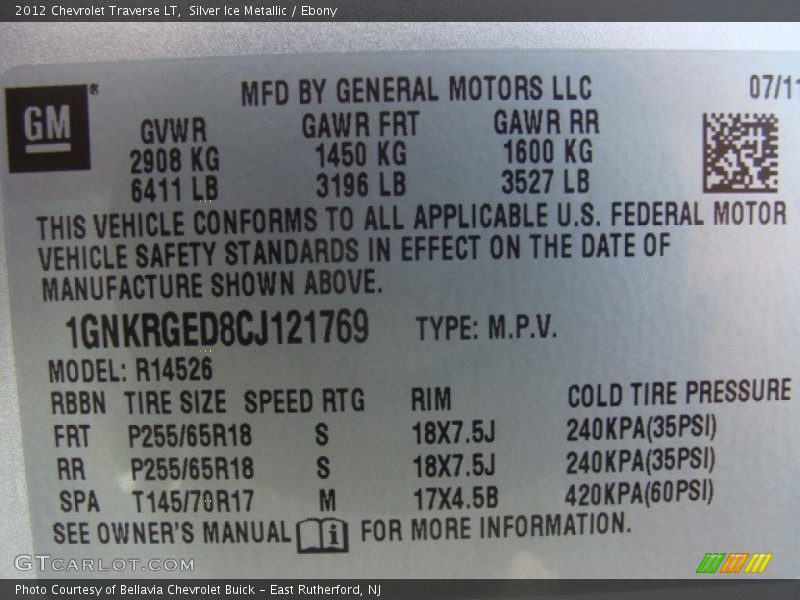 Silver Ice Metallic / Ebony 2012 Chevrolet Traverse LT