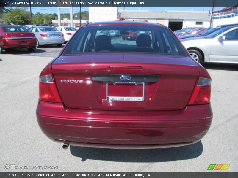 Dark Toreador Red Metallic / Charcoal/Light Flint 2007 Ford Focus ZX4 S Sedan