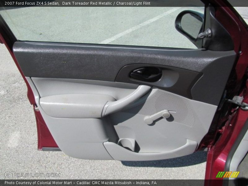 Door Panel of 2007 Focus ZX4 S Sedan