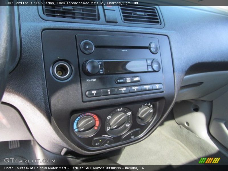 Controls of 2007 Focus ZX4 S Sedan