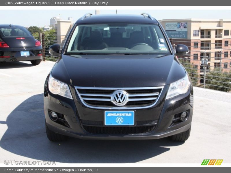 Deep Black Metallic / Clay Grey 2009 Volkswagen Tiguan SE