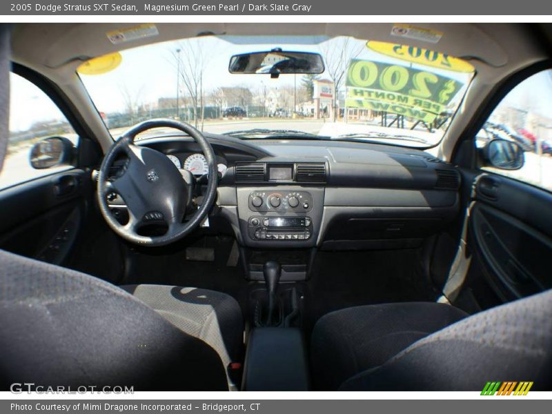 Magnesium Green Pearl / Dark Slate Gray 2005 Dodge Stratus SXT Sedan