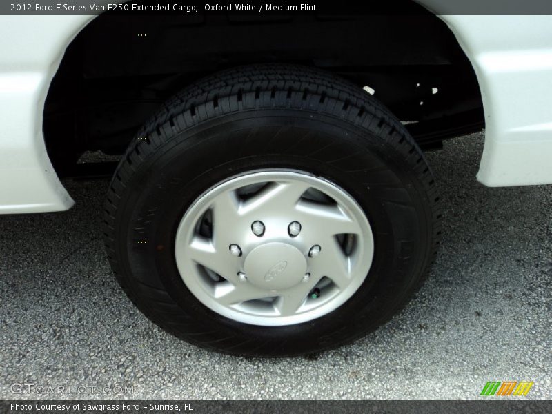  2012 E Series Van E250 Extended Cargo Wheel