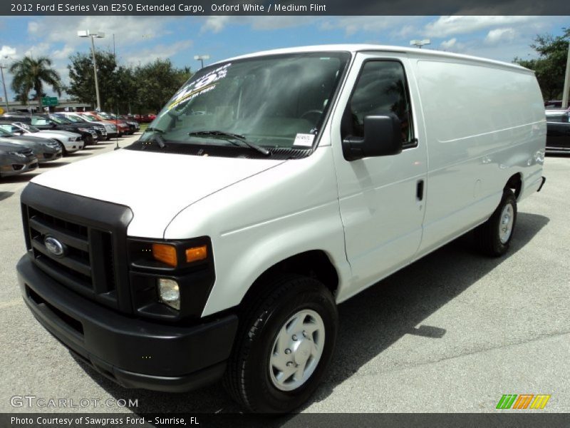 Front 3/4 View of 2012 E Series Van E250 Extended Cargo