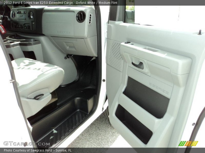 Oxford White / Medium Flint 2012 Ford E Series Van E250 Extended Cargo