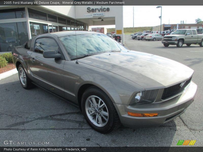 Mineral Grey Metallic / Medium Parchment 2005 Ford Mustang V6 Deluxe Coupe