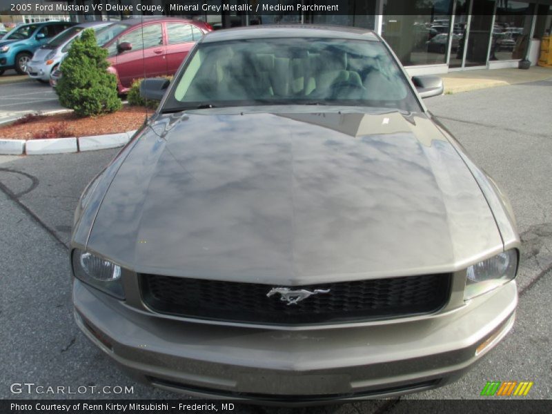 Mineral Grey Metallic / Medium Parchment 2005 Ford Mustang V6 Deluxe Coupe