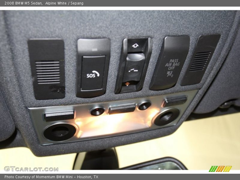 Controls of 2008 M5 Sedan