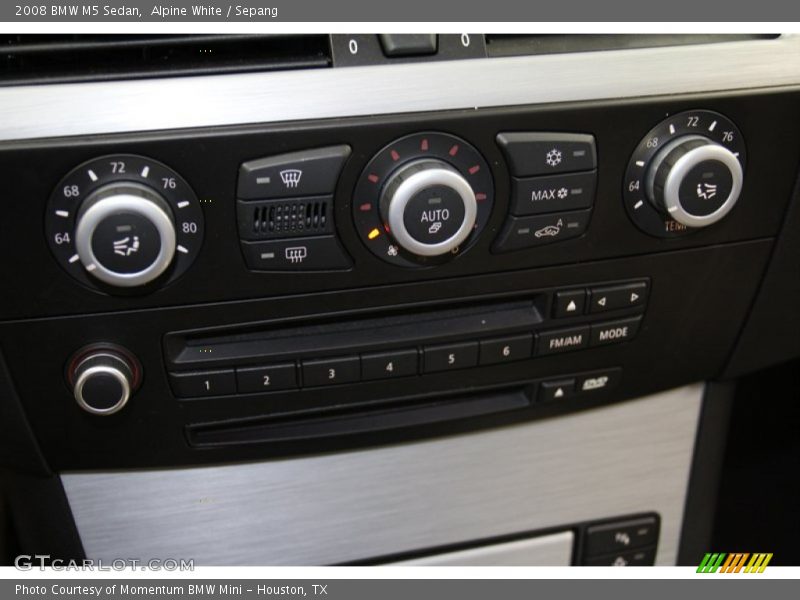 Controls of 2008 M5 Sedan