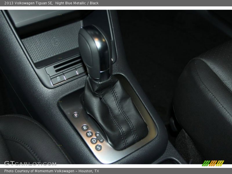 Night Blue Metallic / Black 2013 Volkswagen Tiguan SE