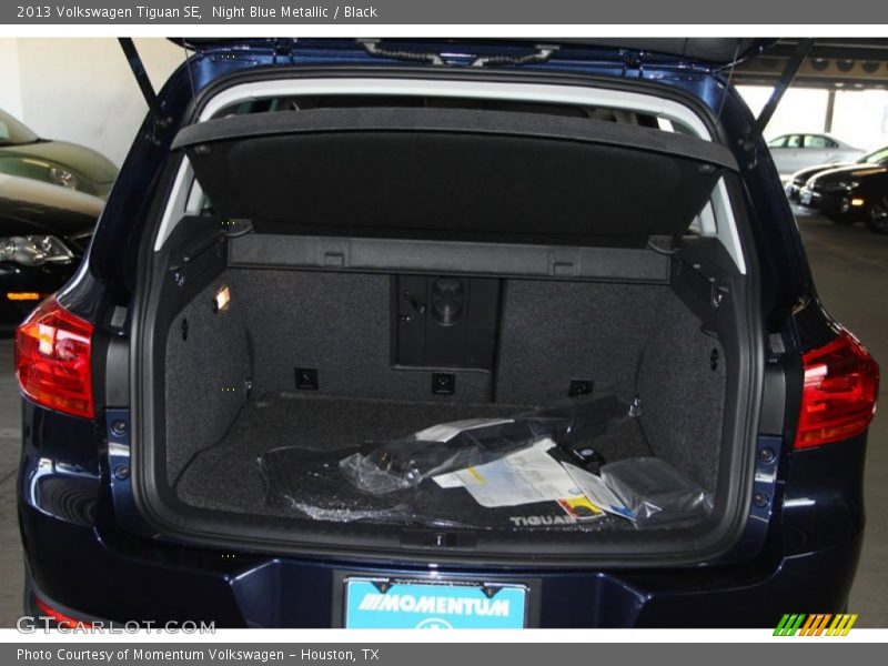 Night Blue Metallic / Black 2013 Volkswagen Tiguan SE