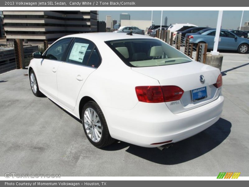 Candy White / 2 Tone Black/Cornsilk 2013 Volkswagen Jetta SEL Sedan