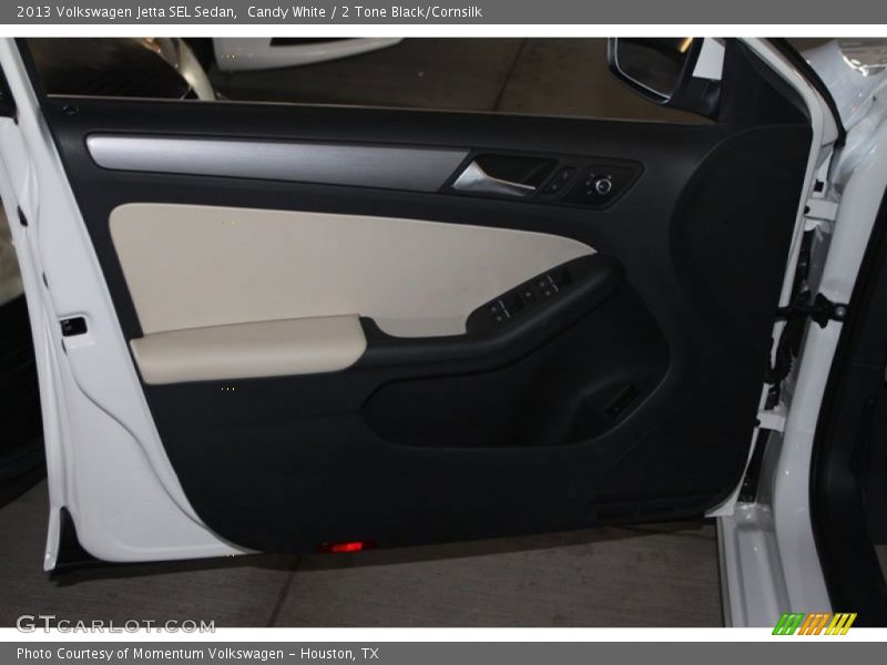 Candy White / 2 Tone Black/Cornsilk 2013 Volkswagen Jetta SEL Sedan