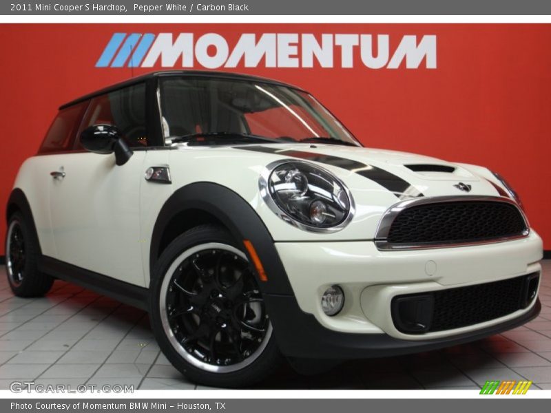 Pepper White / Carbon Black 2011 Mini Cooper S Hardtop
