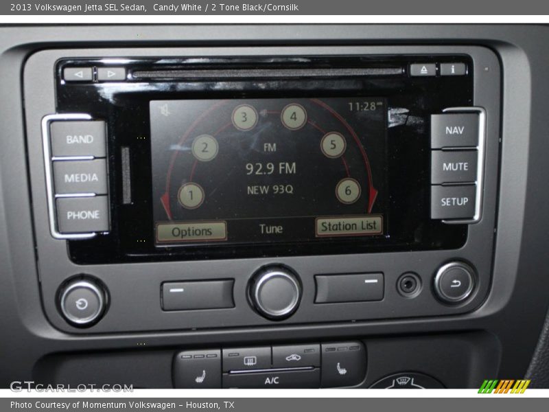 Candy White / 2 Tone Black/Cornsilk 2013 Volkswagen Jetta SEL Sedan