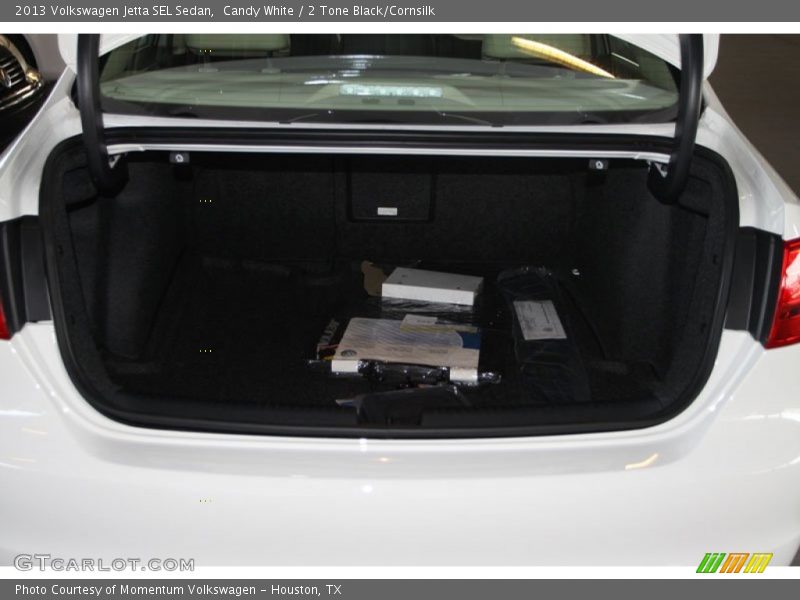 Candy White / 2 Tone Black/Cornsilk 2013 Volkswagen Jetta SEL Sedan
