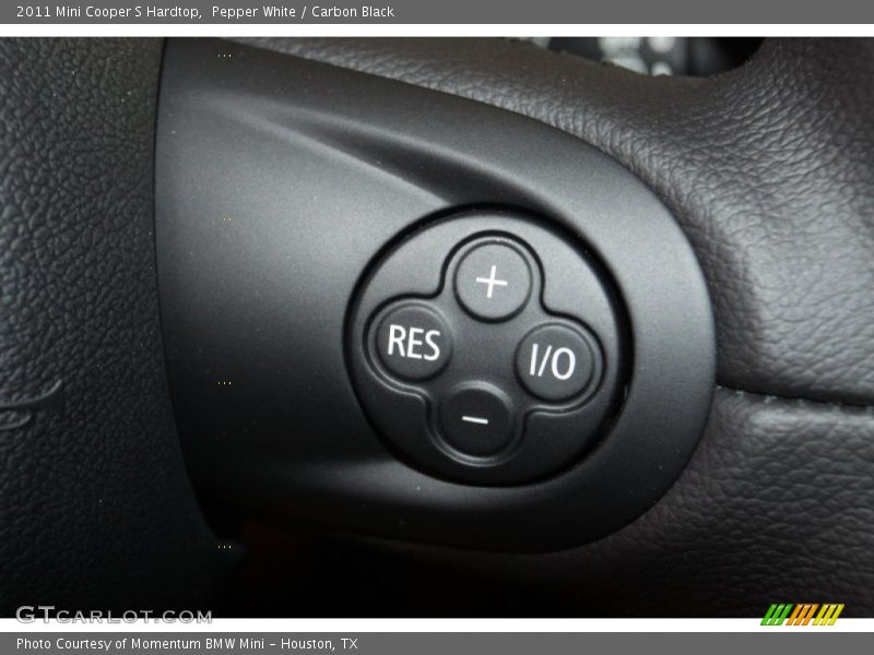 Pepper White / Carbon Black 2011 Mini Cooper S Hardtop