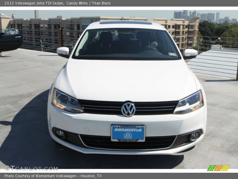 Candy White / Titan Black 2013 Volkswagen Jetta TDI Sedan