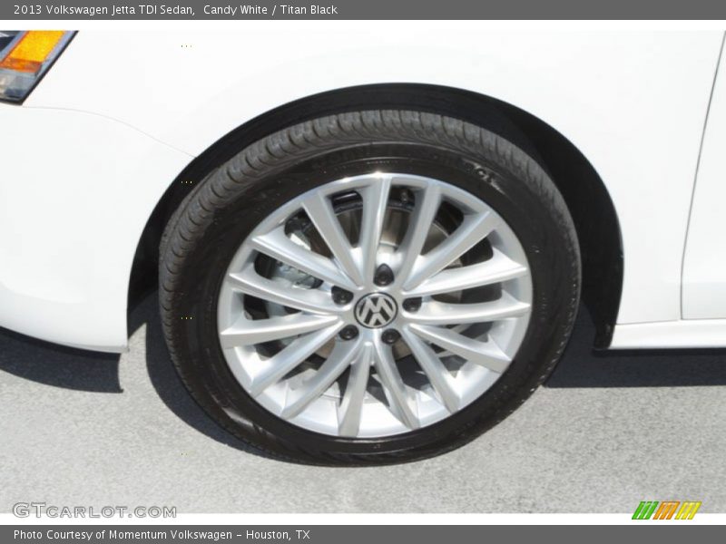 Candy White / Titan Black 2013 Volkswagen Jetta TDI Sedan