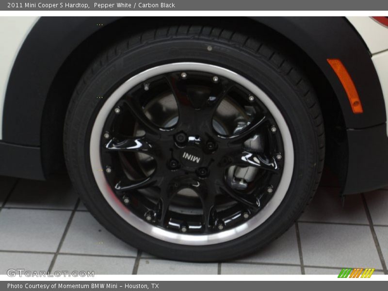 Pepper White / Carbon Black 2011 Mini Cooper S Hardtop