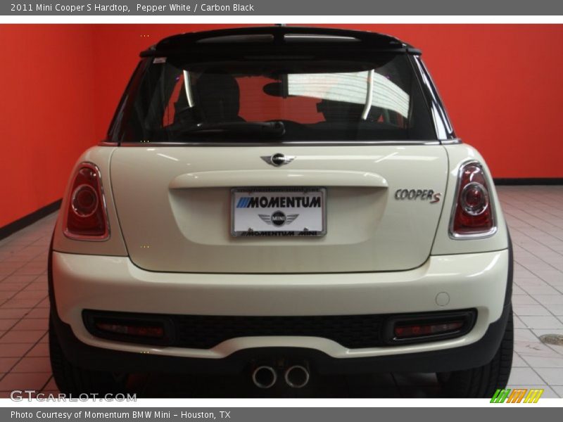 Pepper White / Carbon Black 2011 Mini Cooper S Hardtop