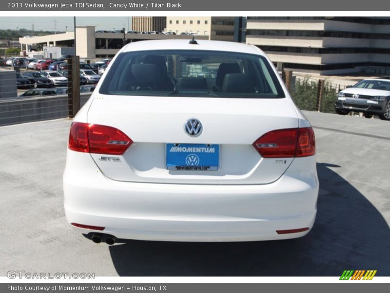 Candy White / Titan Black 2013 Volkswagen Jetta TDI Sedan