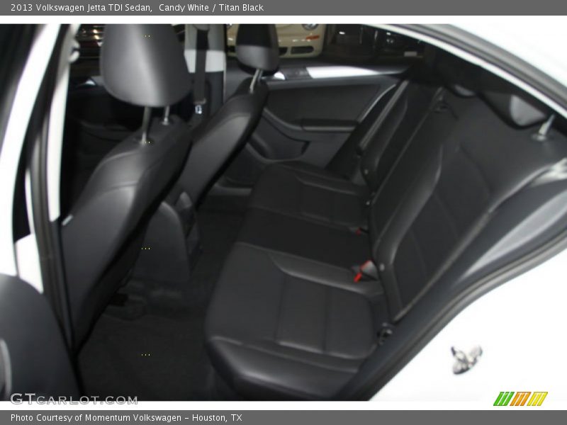 Candy White / Titan Black 2013 Volkswagen Jetta TDI Sedan