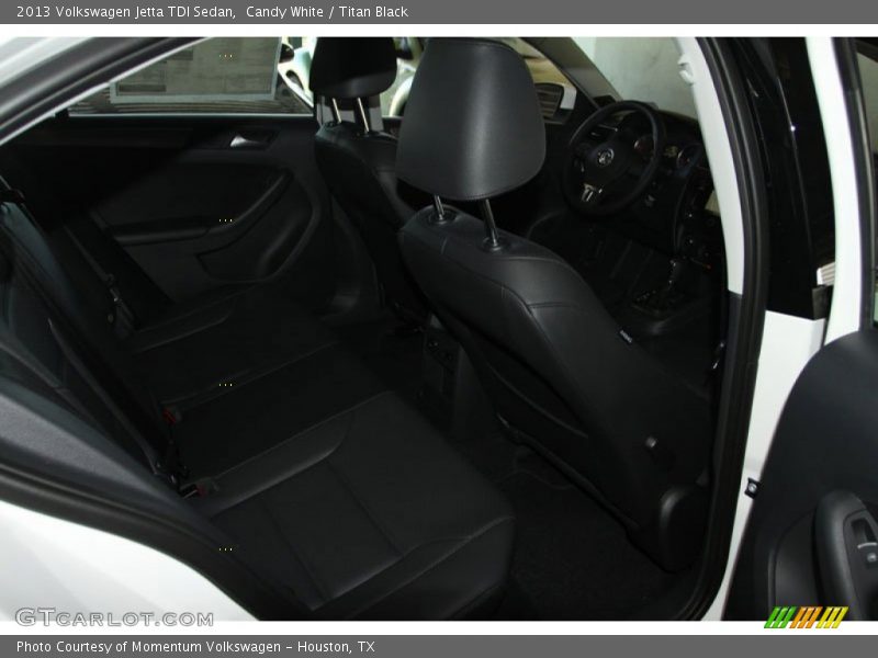 Candy White / Titan Black 2013 Volkswagen Jetta TDI Sedan