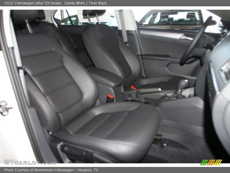 Candy White / Titan Black 2013 Volkswagen Jetta TDI Sedan