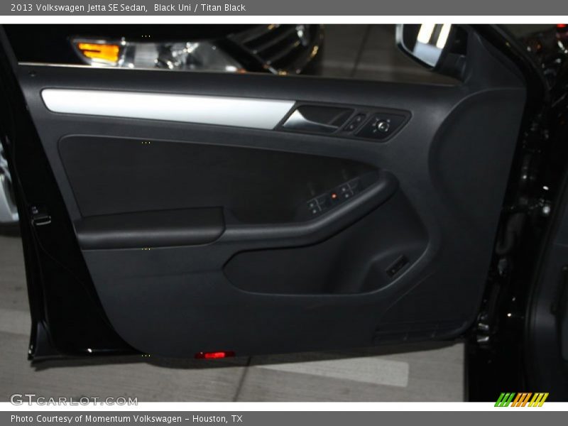 Black Uni / Titan Black 2013 Volkswagen Jetta SE Sedan